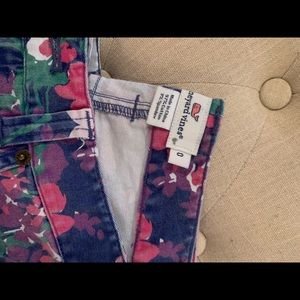 Vineyard Vines cropped jeans